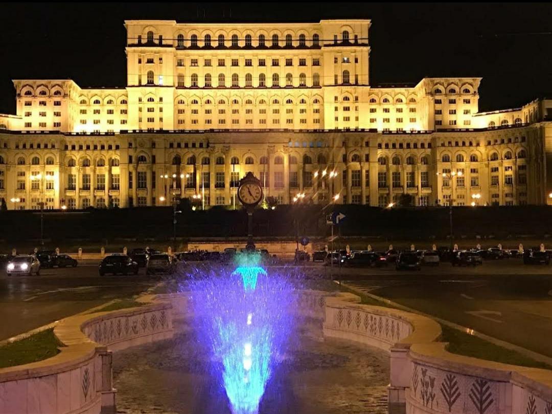 Two Rooms Central Bucureşti Eksteriør bilde