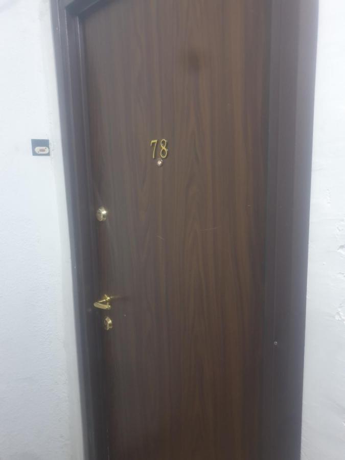 Two Rooms Central Bucureşti Eksteriør bilde